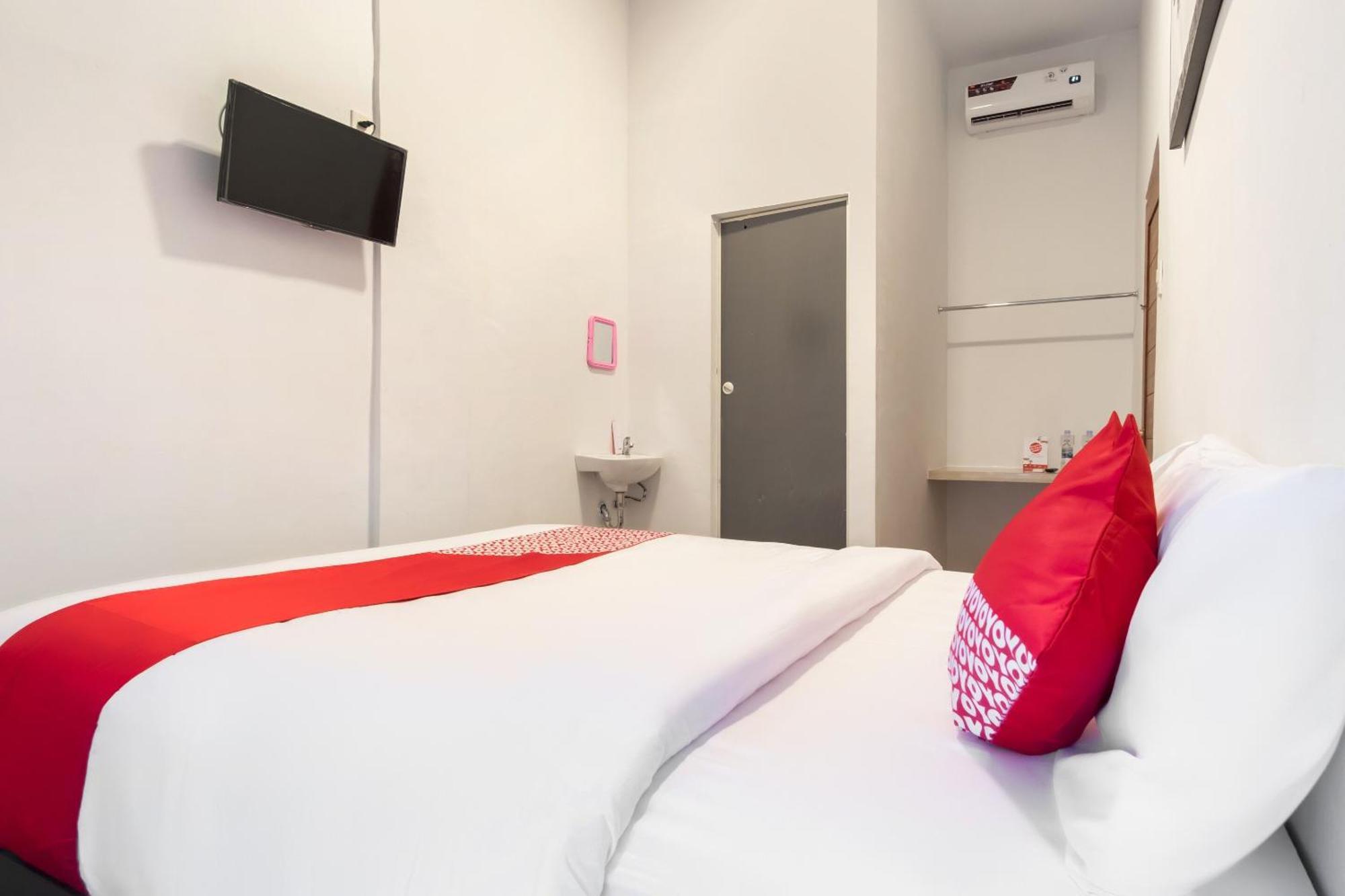 Hotel O Metropolitan Homestay Near Komplek Asia Megamas メダン エクステリア 写真
